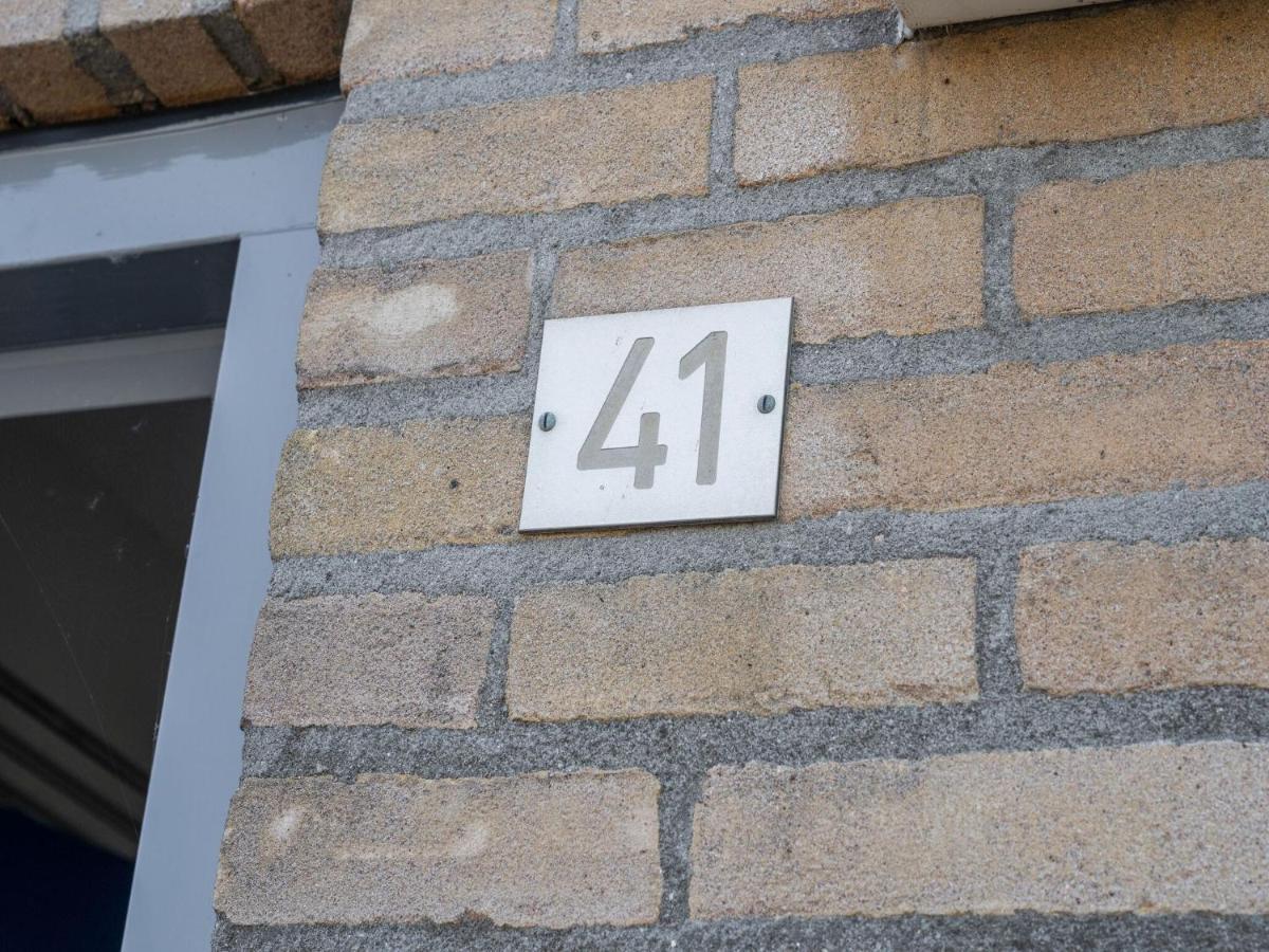 Beautiful Apartment In City Center Leeuwarden Exterior photo